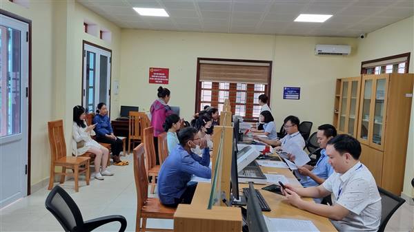 Chấn chỉnh việc lạm dụng yêu cầu bản sao chứng thực trong giải quyết thủ tục hành chính