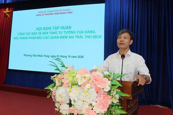 Hội nghị tập huấn công tác bảo vệ nền tảng tư tưởng của Đảng và sinh hoạt chuyên đề Chi bộ 35