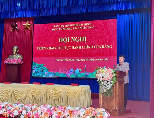 Hội nghị triển khai thực hiện 4 thủ tục hành chính của Đảng trên môi trường điện tử tại Đảng bộ phường