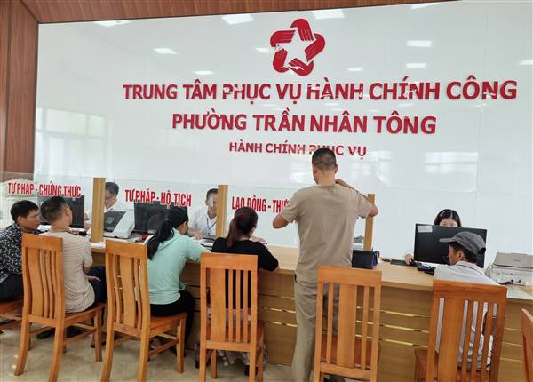 Sổ tay hướng dẫn xây dựng bộ tiêu chí và triển khai đánh giá kết quả thực hiện nhiệm vụ công chức