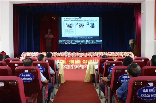 Hội nghị triển khai Kế hoạch số 122 của UBND thành phố thực hiện Chỉ thị số 08 của Ban Thường vụ Thành ủy và Kế hoạch số 135 của UBND thành phố                     