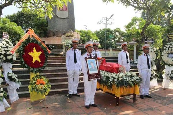 Trang trọng Lễ truy điệu và an táng hài cốt liệt sĩ Trịnh Đình Vân tại Nghĩa trang Liệt sĩ phường Trần Nhân Tông