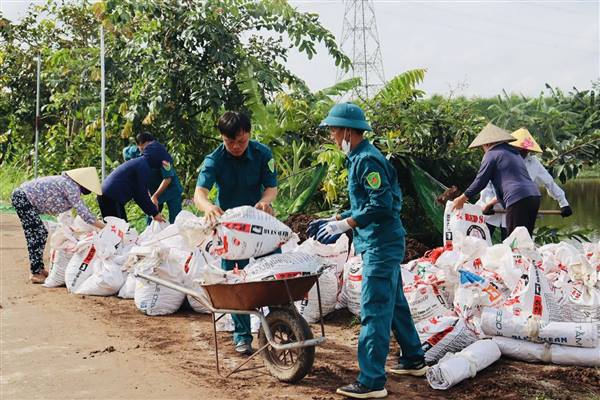 Xã Trần Phú tăng cường ứng phó với tình huống mưa lũ sau bão số 10