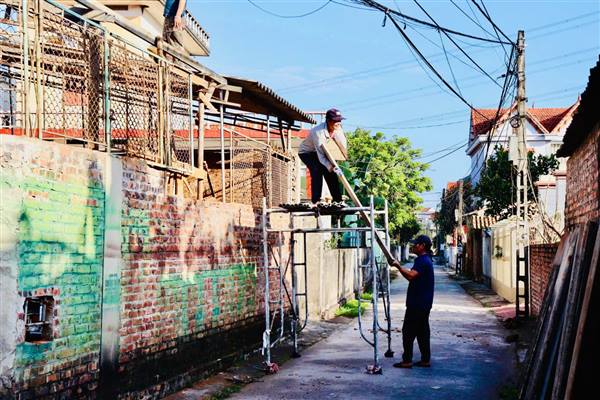 24/24 hộ dân thôn Cát Khê ký vào phương án đồng thuận bàn giao đất và nhận tiền hỗ trợ tái định cư dự án cầu Kênh Vàng