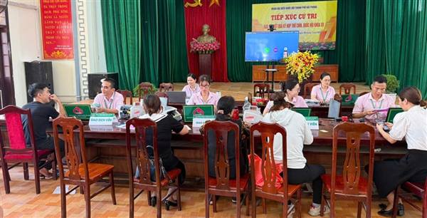 Phòng giao dịch NHCSXH Nam Sách tiếp tục duy trì hoạt động các Điểm giao dịch xã phục vụ người dân

