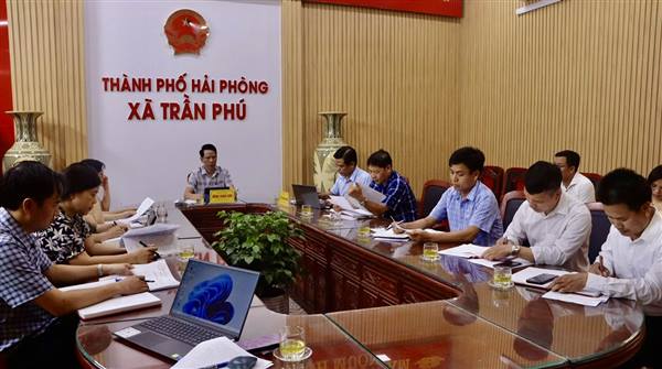 Tiểu ban Văn kiện Đại hội Đảng bộ xã Trần Phú họp triển khai công tác chuẩn bị Đại hội lần thứ nhất, nhiệm kỳ 2025 – 2030