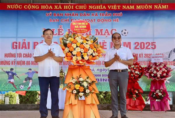 Nhiều cá nhân, tập thể chung tay tài trợ, giúp sức góp phần cho giải bóng đá U11 xã Trần Phú thành công tốt đẹp