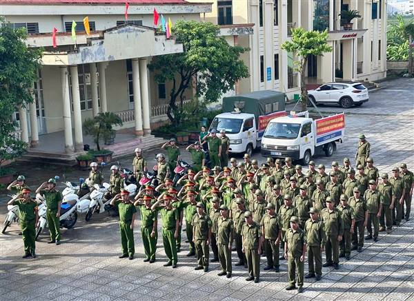 Công an xã Trần Phú ra quân triển khai xây dựng “Xã không có ma túy”