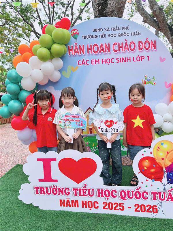 Trường Tiểu học Quốc Tuấn hân hoan chào đón học sinh vào lớp 1