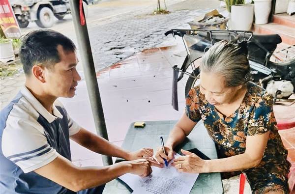 Xã Trần Phú kiên quyết xử lý những trường hợp cố tình vi phạm hành lang an toàn giao thông để đảm bảo trật tự trên địa bàn
