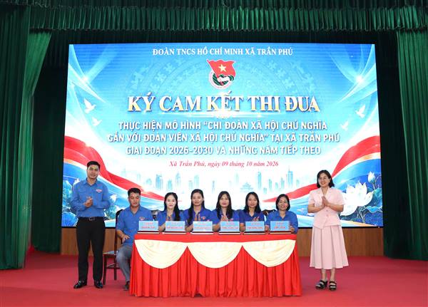 Đoàn Thanh niên Cộng sản Hồ Chí Minh xã Trần Phú ra mắt mô hình “Chi đoàn Xã hội chủ nghĩa gắn với đoàn viên Xã hội chủ nghĩa”