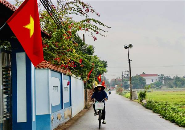 Xã Trần Phú phát động toàn dân treo cở Tổ quốc và tổng vệ sinh môi trường chaò mừng cuộc bầu cử
