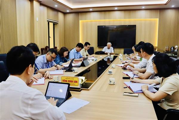 Đồng chí Bí thư Đảng ủy, Chủ tịch HĐND xã đã chủ trì buổi tiếp công dân định kỳ