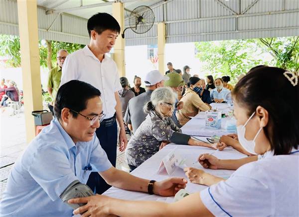 124 người cao tuổi trên địa bàn xã Trần Phú được khám sức khỏe định kỳ