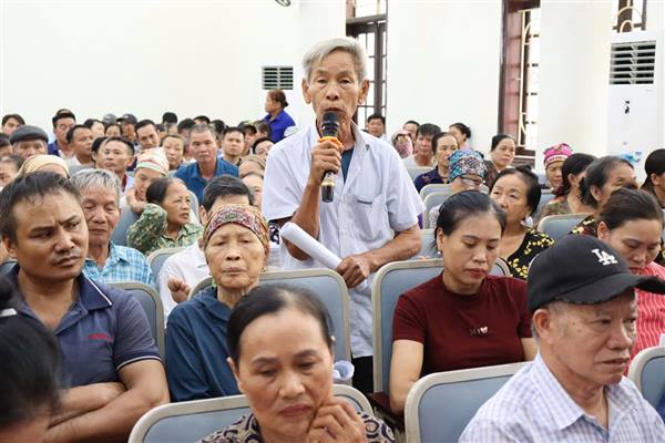 UBND xã Trần Phú tổ chức niêm yết và gửi thông báo thu hồi đất để thực hiện Dự án tuyến đường sắt tốc độ cao Hà Nội - Quảng Ninh trên địa bàn xã (đợt 2).