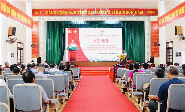 Ủy ban MTTQ xã Trần Phú: Tập huấn nghiệp vụ công tác Mặt trận và triển khai các nhiệm vụ trọng tâm