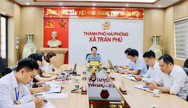 Thường trực HĐND xã Trần Phú tổ chức Phiên họp lần thứ Năm nhằm đánh giá, xem xét và thảo luận một số nội dung quan trọng theo thẩm quyền