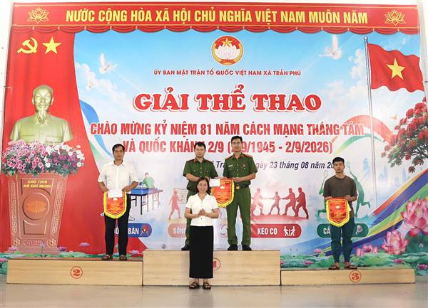 Giải thể thao chào mừng 81 năm Cách mạng tháng Tám thành công và Quốc khánh mồng 2/9 thành công tốt đẹp