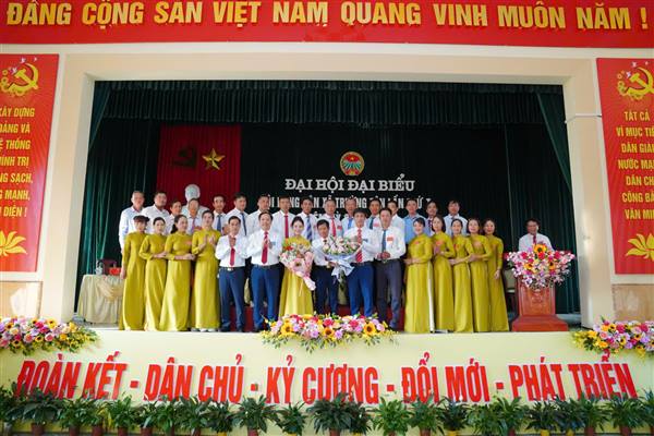 ĐẠI HỘI ĐẠI BIỂU HỘI NÔNG DÂN XÃ TRƯỜNG TÂN LẦN THỨ NHẤT, NHIỆM KỲ 2025–2030. 