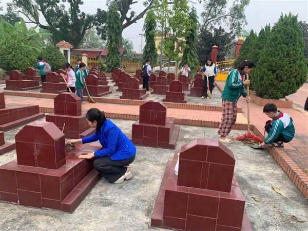 ĐOÀN THANH NIÊN XÃ TRƯỜNG TÂN SÔI NỔI CÁC HOẠT ĐỘNG HƯỚNG TỚI NGÀY 22.12