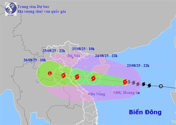 Bão số 5 giật cấp 15 hướng vào Bắc Trung Bộ, Hải Phòng cảnh báo mưa lớn và gió mạnh