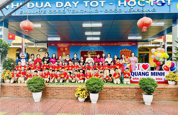 Trường Tiểu học Quang Minh tưng bừng ngày tựu trường