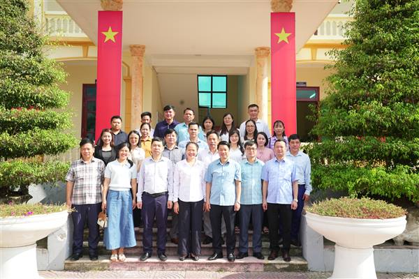 Xã Hoàng Văn Thụ, tỉnh Lạng Sơn đến thăm, làm việc, trao đổi kinh nghiệm tại xã Trường Tân.