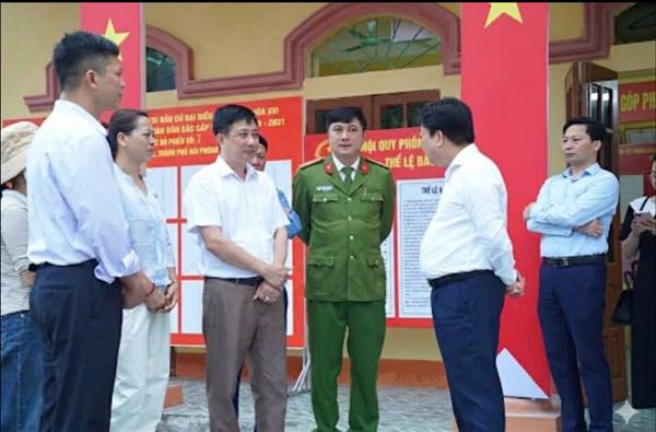 Công an xã Trường Tân tích cực bảo đảm an ninh trật tự phục vụ cuộc bầu cử ngày 15/3.