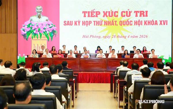 Thủ tướng Chính phủ Lê Minh Hưng tiếp xúc cử tri tại TP Hải Phòng.