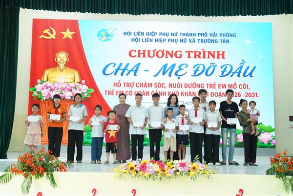 XÃ TRƯỜNG TÂN HUY ĐỘNG ĐƯỢC 753 TRIỆU ĐỒNG TẠI CHƯƠNG TRÌNH “CHA – MẸ ĐỠ ĐẦU” HỖ TRỢ TRẺ EM.