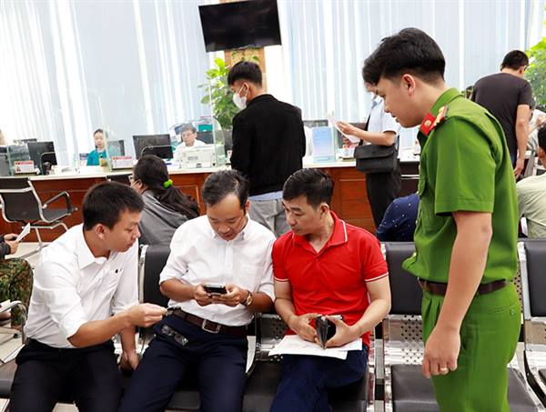 Thành lập Tổ công tác triển khai Đề án 06, cải cách thủ tục hành chính và chuyển đổi số