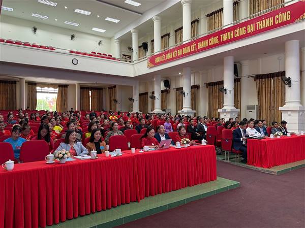 Tứ Kỳ tham dự Hội nghị trực tuyến Báo cáo viên cấp thành phố tháng 10 năm 2025