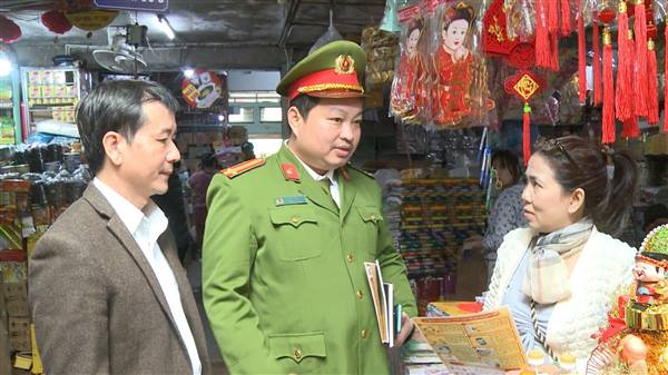 Tứ Kỳ kiểm tra công tác phòng cháy, chữa cháy tại các chợ và khu dân cư