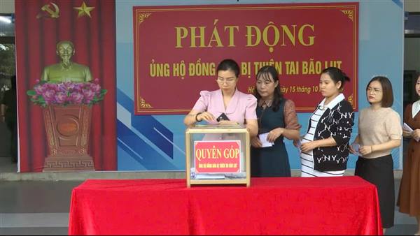 Tứ Kỳ chung tay ủng hộ đồng bào bị ảnh hưởng lũ lụt