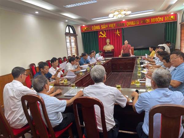 THƯỜNG TRỰC ĐẢNG  ỦY XÃ TỔ CHỨC HỘI NGHỊ TRIỂN KHAI LẤY Ý KIẾN GÓP Ý VÀO DỰ THẢO CÁC VĂN KIỆN TRÌNH ĐẠI HỘI 
