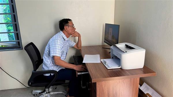 Xã Tứ Kỳ trang bị máy tính, bàn ghế cho 15 thôn, đẩy mạnh ứng dụng công nghệ, chuyển đổi số ở cơ sở