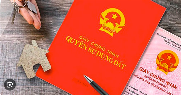 THÔNG BÁO
Về việc công khai danh sách kết quả kiểm tra hồ sơ đăng ký, cấp Giấy
chứng nhận quyền sử dụng đất, quyền sở hữu tài sản gắn liền với đất