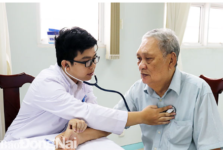 KẾ HOẠCH
Tổ chức khám sức khỏe định kỳ, sàng lọc một số bệnh thường gặp
cho người cao tuổi theo Nghị quyết số 49/2025/NQ-HĐND
năm 2026 trên địa bàn xã Tứ Kỳ