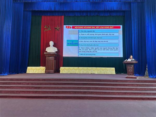 Tứ Kỳ tham dự phiên họp trực tuyến chuyên đề về phát triển khoa học, công nghệ, đổi mới sáng tạo, chuyển đổi số và Đề án 06