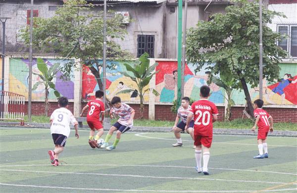 Ngày 4/7, sôi nổi giải bóng đá học sinh nam U10 hè 2026 tại xã Tứ Kỳ