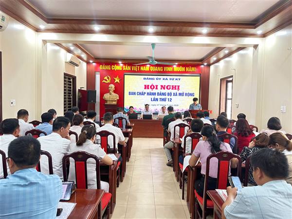 Đảng ủy xã Tứ Kỳ tổ chức Hội nghị Ban Chấp hành Đảng bộ lần thứ 12, đánh giá kết quả thực hiện nhiệm vụ 6 tháng đầu năm 2026