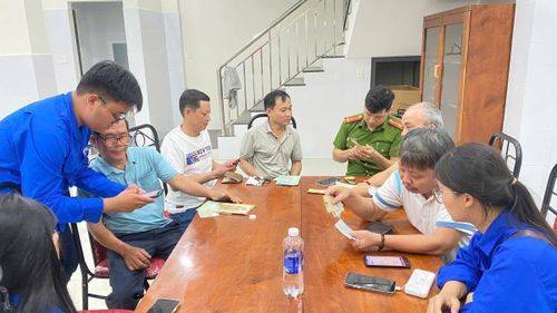 Triển khai chi trả trợ giúp xã hội không dùng tiền mặt từ ngày 1/7