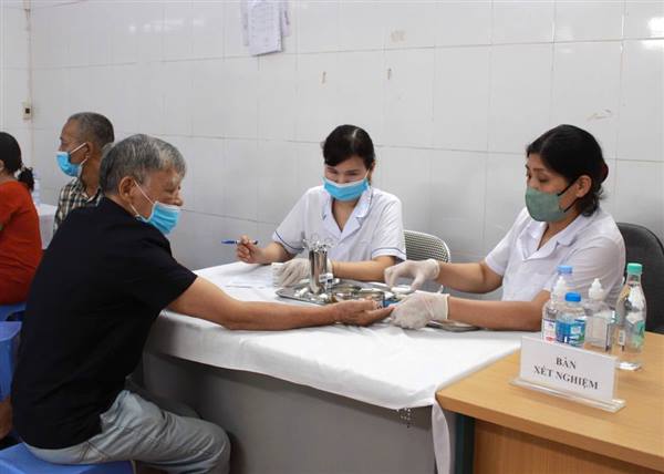 Tứ Kỳ chủ động sàng lọc bệnh lao và các bệnh hô hấp tại cộng đồng
