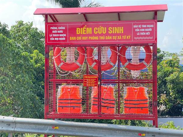 Tứ Kỳ triển khai điểm cứu sinh tại khu vực cầu Vạn