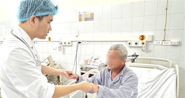 100% cơ sở và địa điểm có dấu hiệu cung cấp dịch vụ khám chữa bệnh tại Tứ Kỳ sẽ được rà soát, đối chiếu tình trạng cấp phép và phân nhóm quản lý