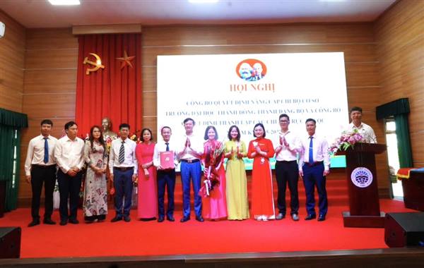 Hội nghị công bố Quyết định nâng cấp Chi bộ cơ sở trường Đại học Thành Đông thành Đảng bộ và thành lập các Chi bộ trực thuộc nhiệm kỳ 2025-2030
