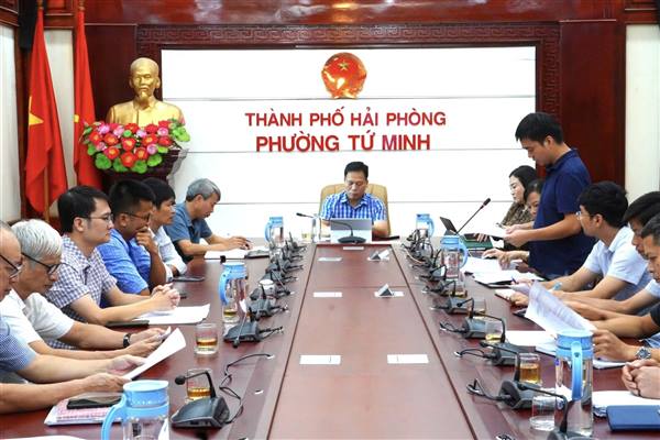UBND phường Tứ Minh họp đánh giá tiến độ thực hiện dự án đường gom dọc quốc lộ 5