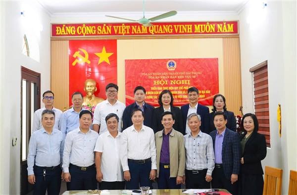 Tòa án nhân nhân khu vực 12-Hải Phòng triển khai quy chế phối hợp với UBND xã, phường trong giải quyết các vụ việc dân sự, hành chính