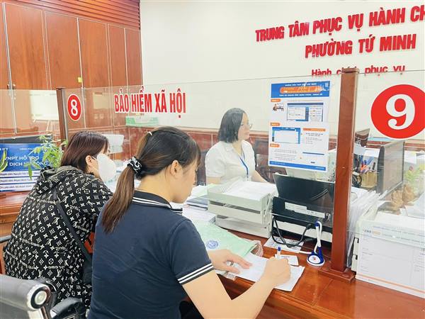 Quyết định: Ban hành Quy định chức năng, nhiệm vụ, quyền hạn của Trung tâm phục vụ Hành chính công phường Tứ Minh