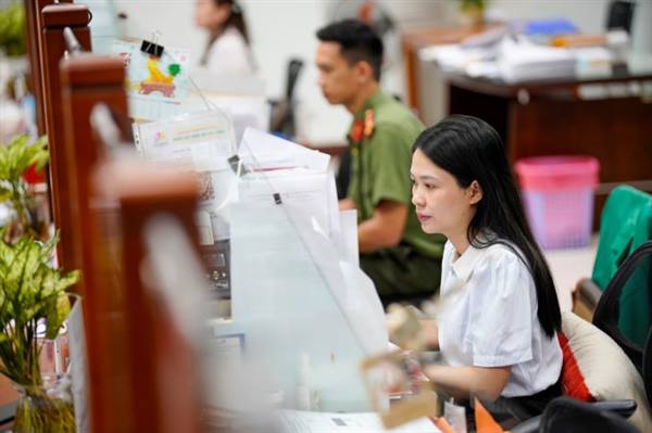 Công chức nghỉ việc do sắp xếp bộ máy được giải quyết chế độ trước 31/8